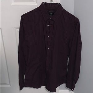 H&M slim fit casual button down shirt